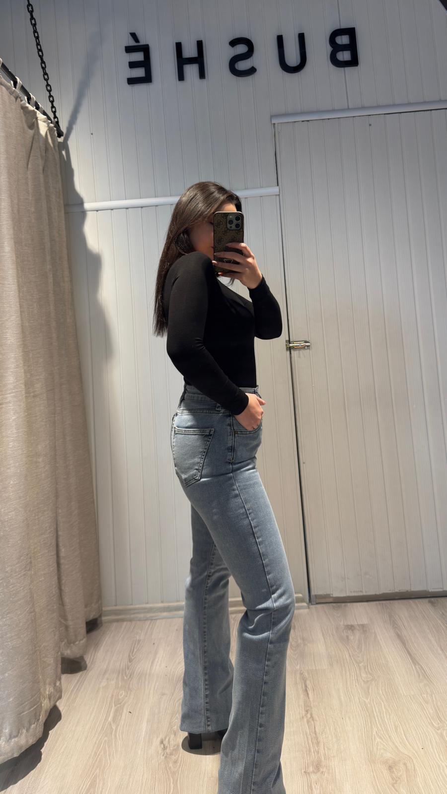 BUZ MAVİSİ İSPANYOL ÖNÜ DÜĞMELİ JEANS