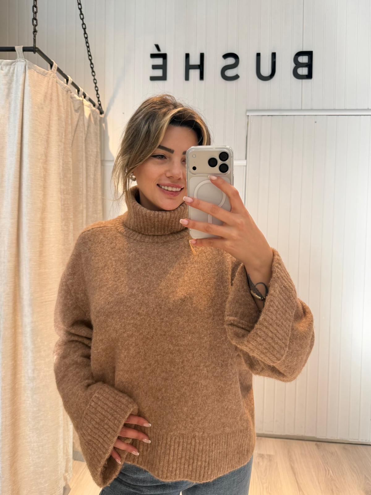 BOĞAZLI YUMOŞ KAZAK