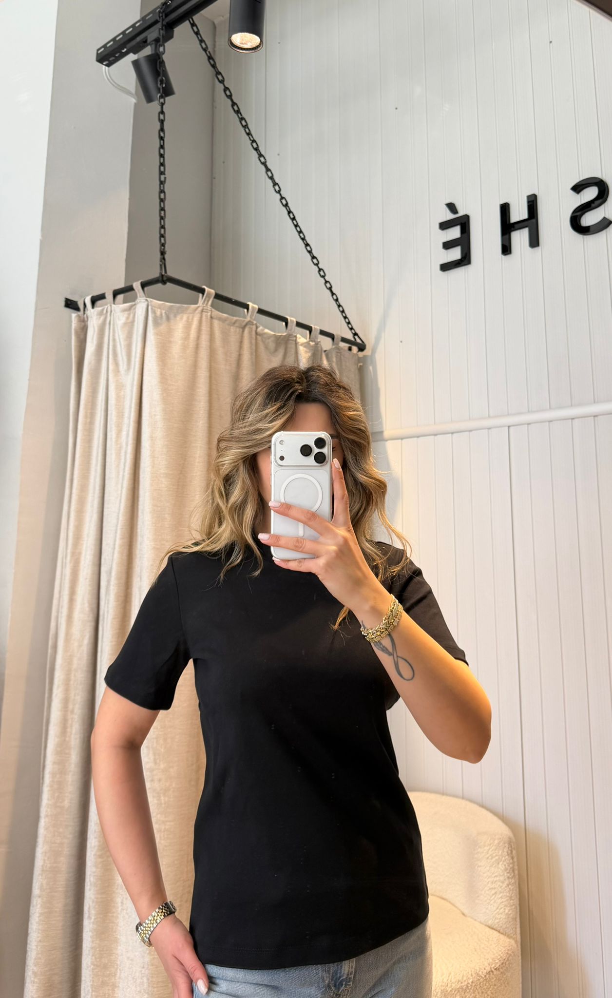 SIFIR YAKA PREMİUM SİYAH TSHİRT