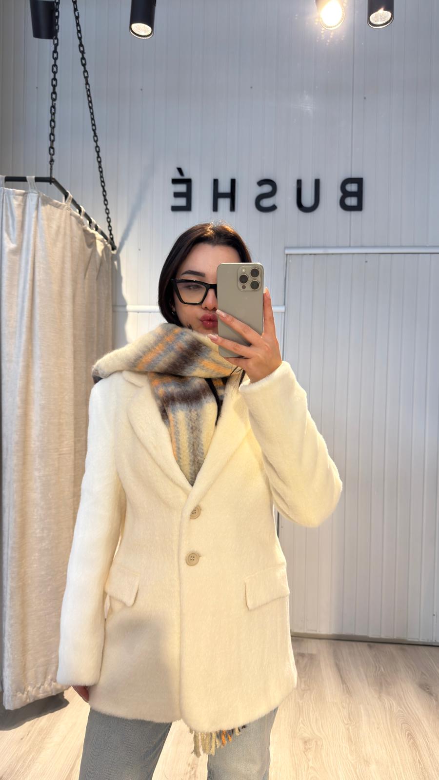 EKRU TÜYLÜ OVERSİZE CEKET